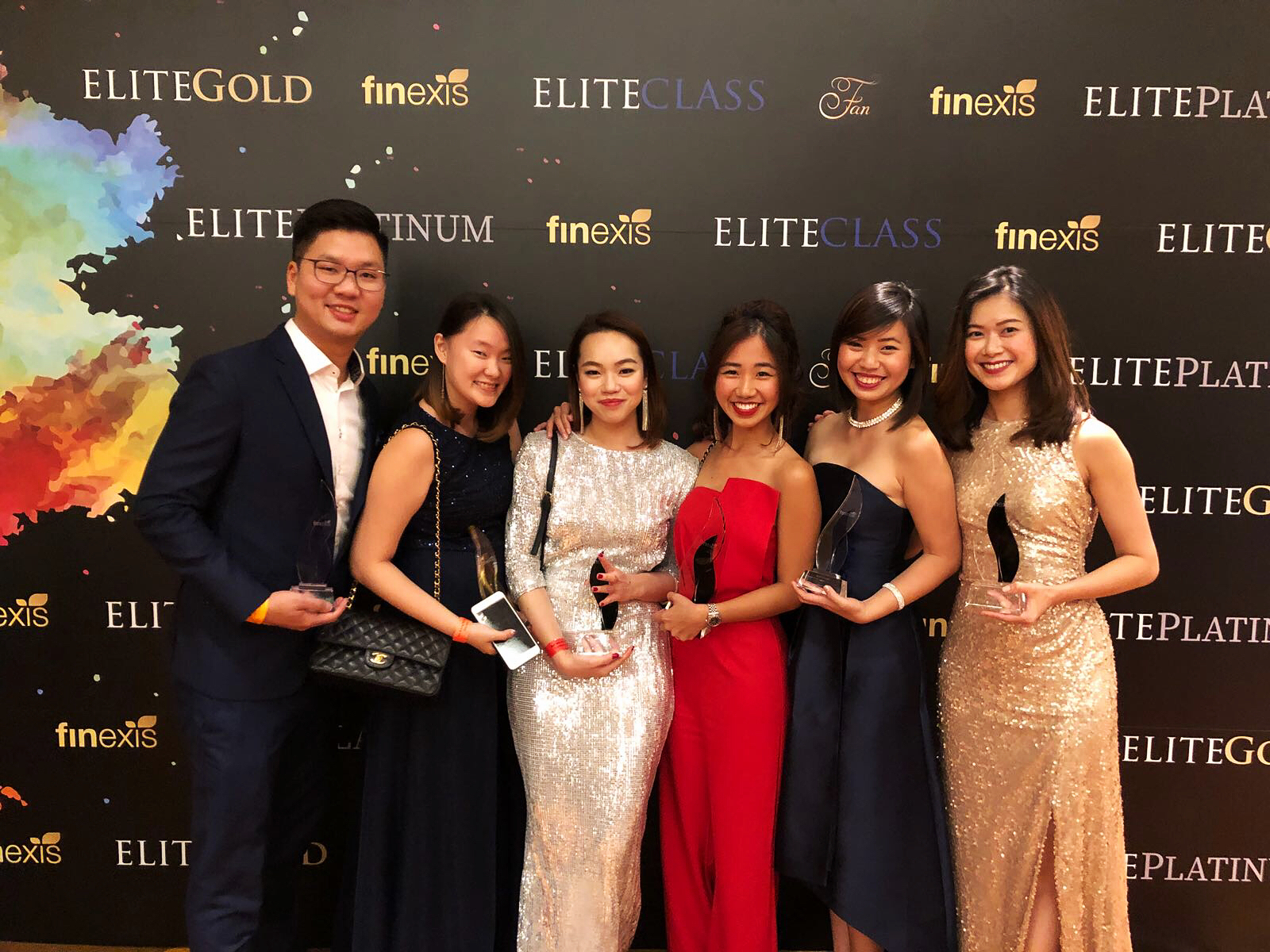 Brenda Boh receiving the Finexis Elite Award